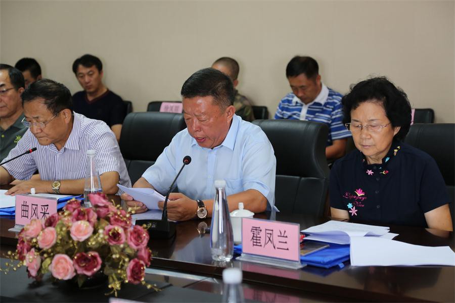 董事長(cháng)、總經(jīng)理曲風(fēng)采在會(huì )議上講話(huà)。 孫濤攝.jpg